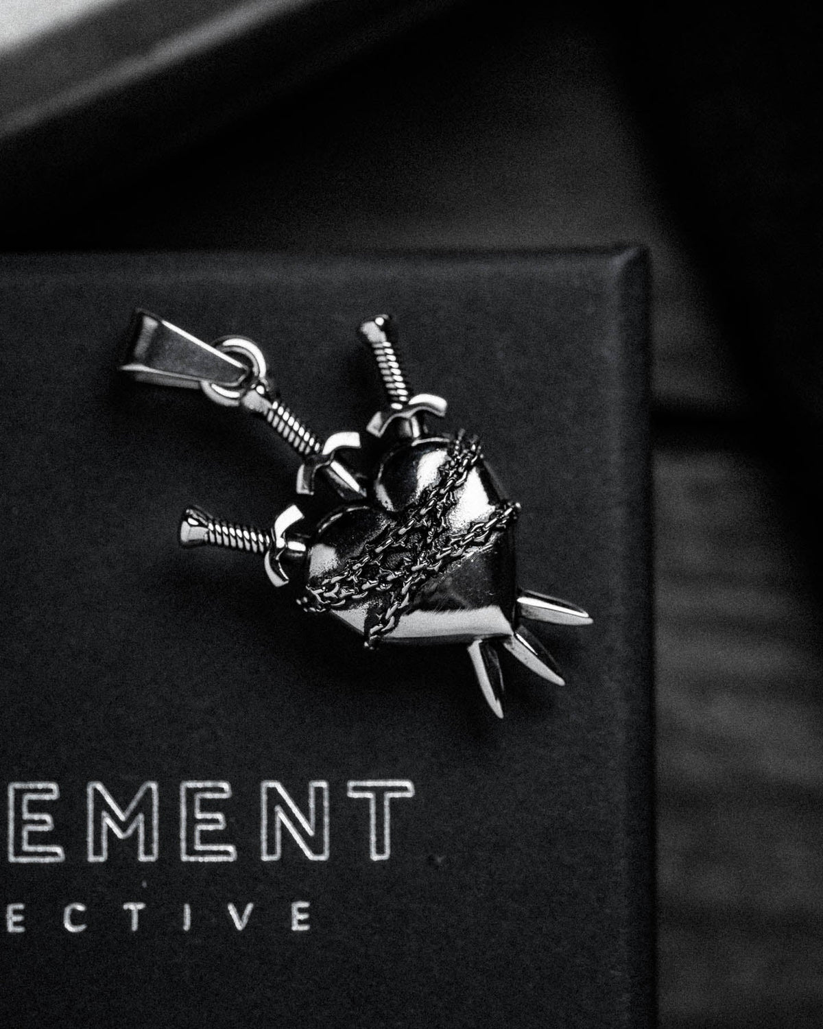 "3 of Swords" Pendant