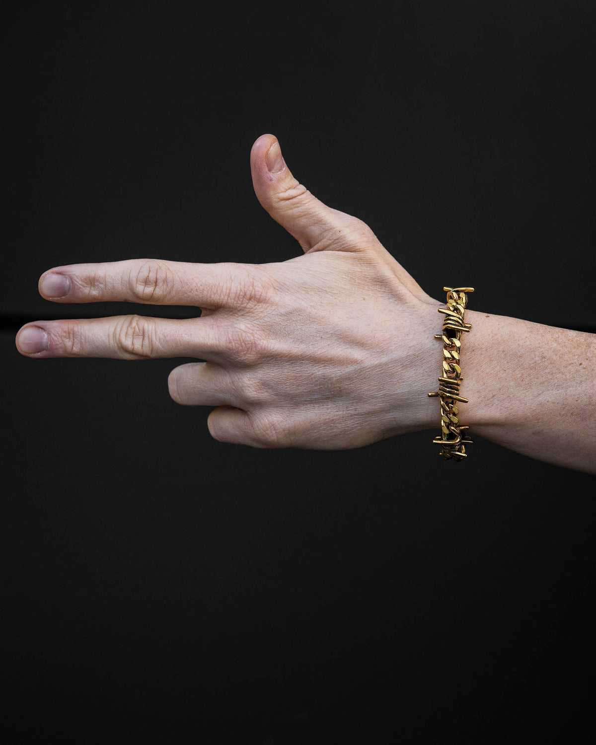 9mm Barbed Wire Cuban Bracelet (Gold)
