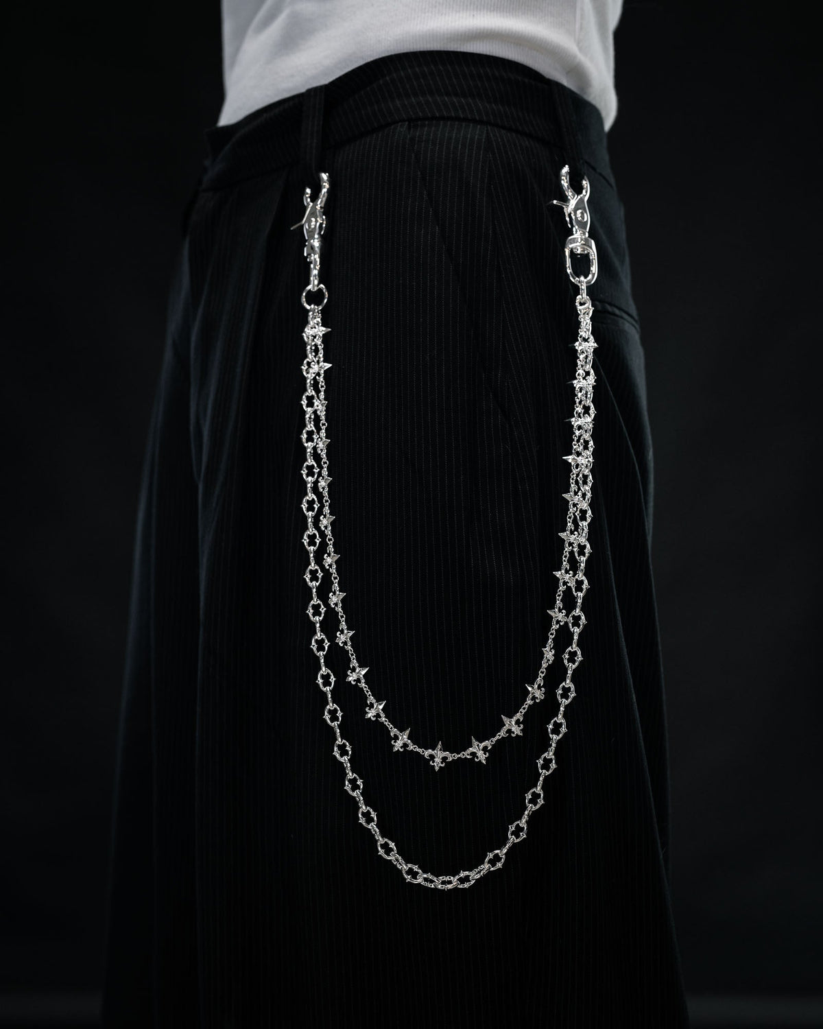 "Baroque" Fleur De Lis Wallet Chain