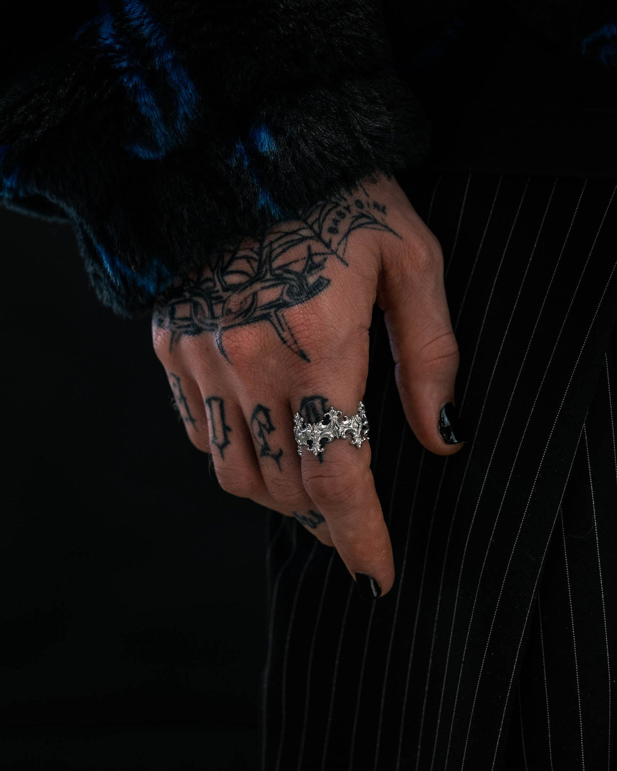 "Crested" Fleur De Lis Ring