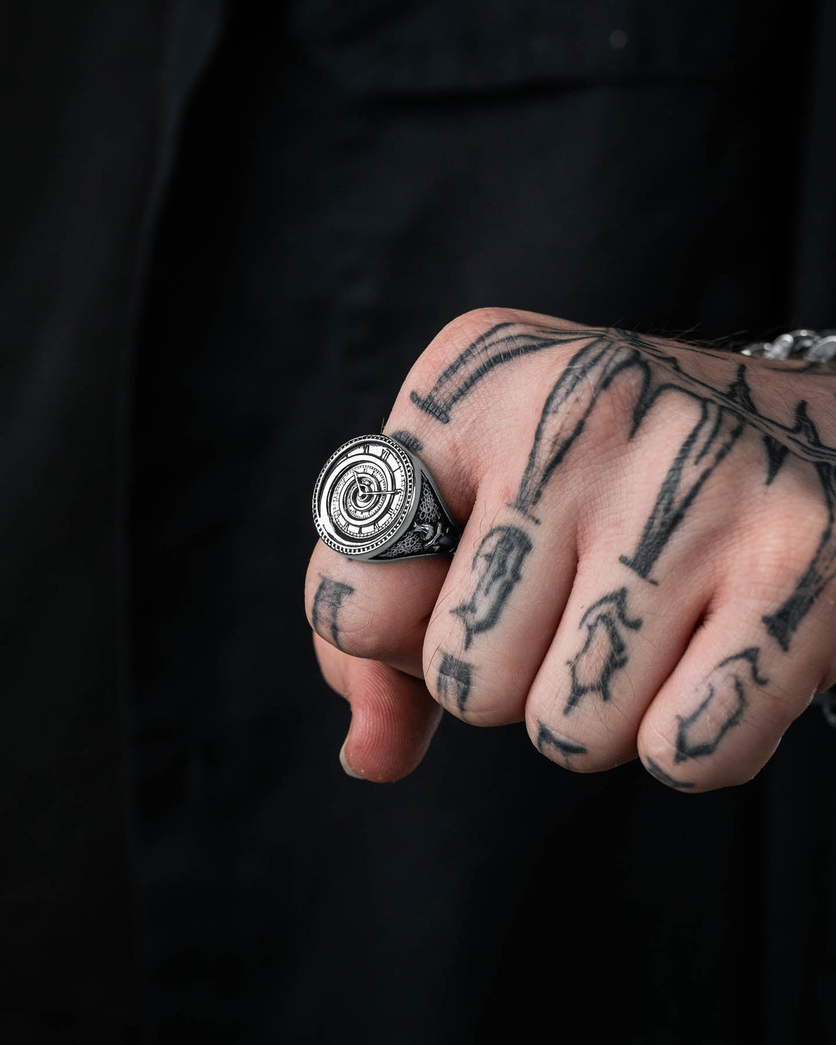 Infinite Clock Ring