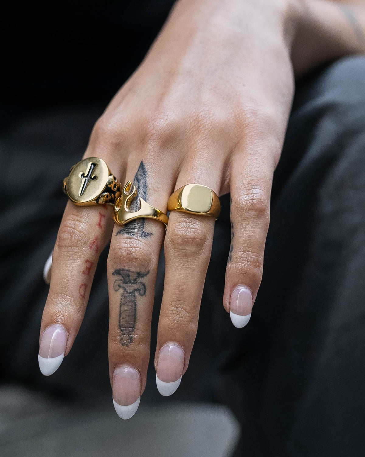 Minimal Signet Ring (Gold)