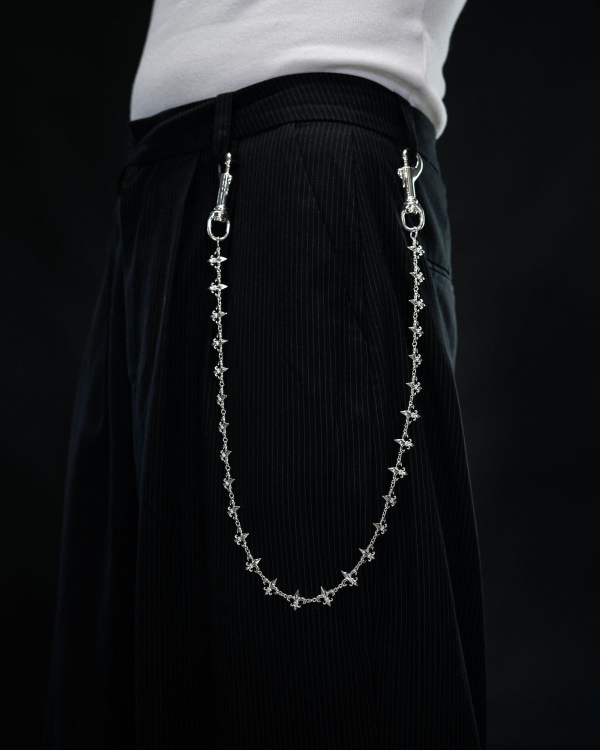 "Fleur De Lis" Wallet Chain
