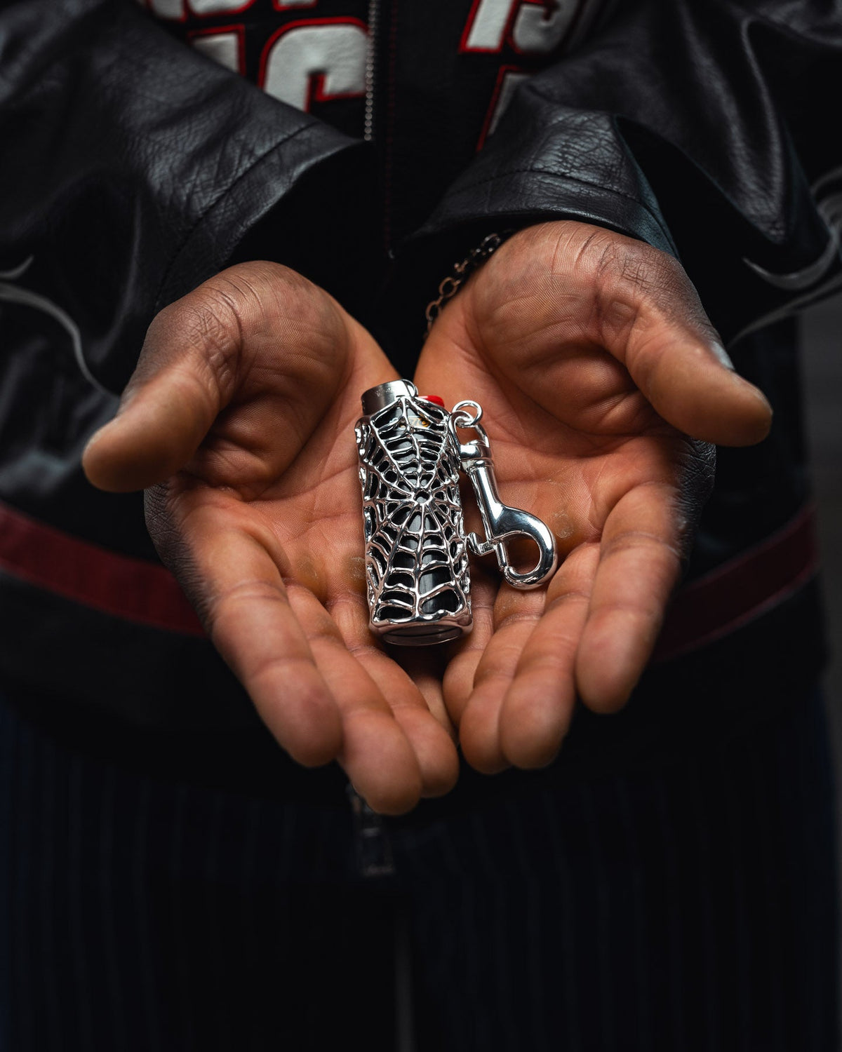 Spiderweb Lighter Sleeve