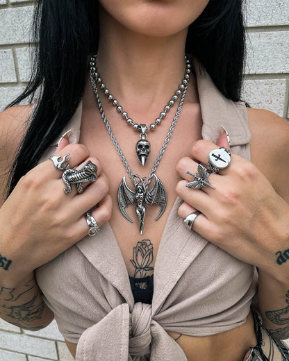 "The Enchantress" Pendant
